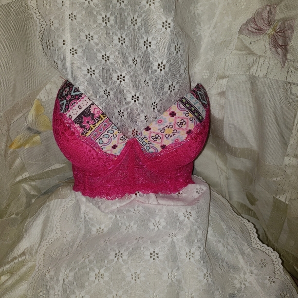 34c bra - Picture 2 of 6